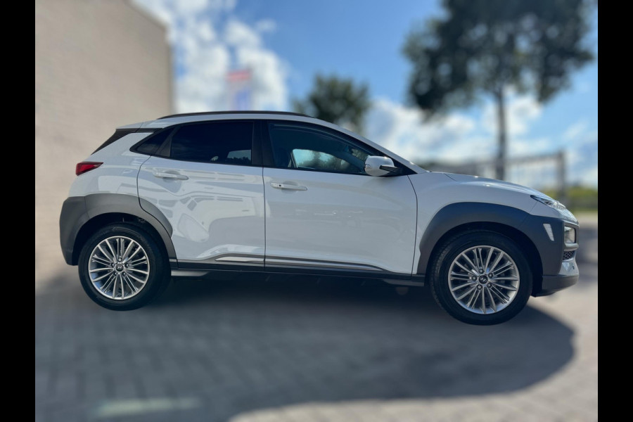 Hyundai Kona 1.0T Fashion TREKHAAK / HEAD-UP DISPLAY / NAVI / CAMERA / PDC / NL AUTO / CRUISE CONTROL / BLUETOOTH / KEYLESS