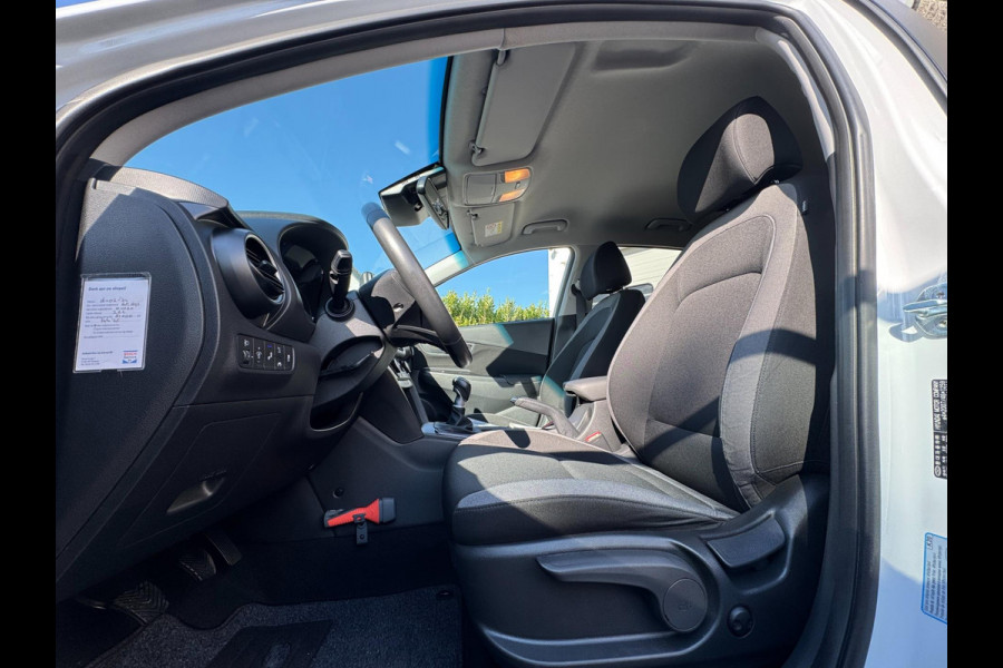 Hyundai Kona 1.0T Fashion TREKHAAK / HEAD-UP DISPLAY / NAVI / CAMERA / PDC / NL AUTO / CRUISE CONTROL / BLUETOOTH / KEYLESS