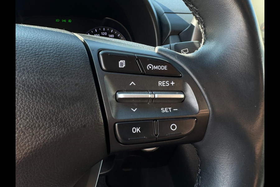 Hyundai Kona 1.0T Fashion TREKHAAK / HEAD-UP DISPLAY / NAVI / CAMERA / PDC / NL AUTO / CRUISE CONTROL / BLUETOOTH / KEYLESS