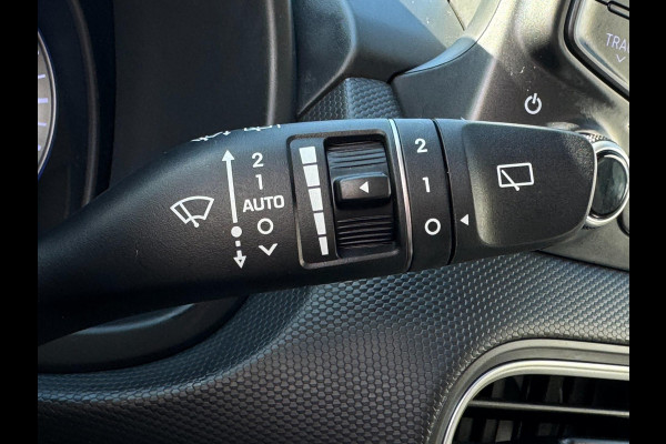 Hyundai Kona 1.0T Fashion TREKHAAK / HEAD-UP DISPLAY / NAVI / CAMERA / PDC / NL AUTO / CRUISE CONTROL / BLUETOOTH / KEYLESS