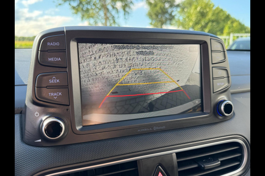 Hyundai Kona 1.0T Fashion TREKHAAK / HEAD-UP DISPLAY / NAVI / CAMERA / PDC / NL AUTO / CRUISE CONTROL / BLUETOOTH / KEYLESS