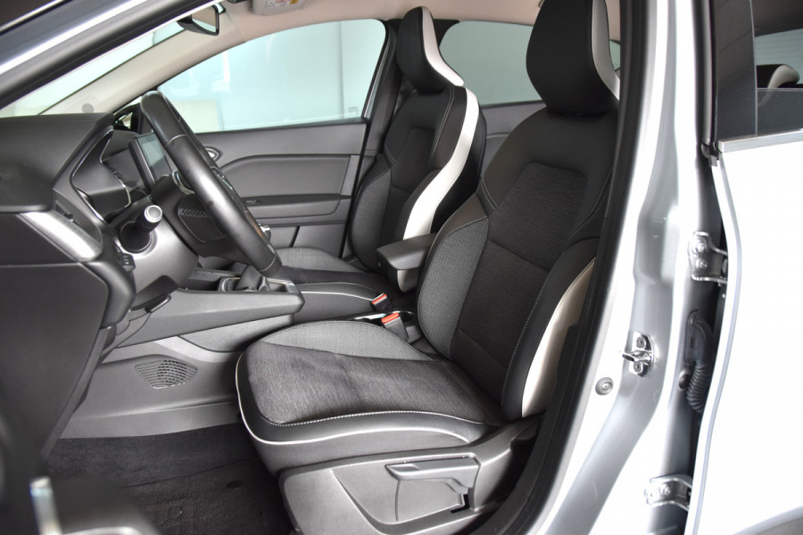 Renault Captur 1.0 TCe 100 PK Intens | Cruise | PDC | Camera | App. Connect | ECC | Trekhaak | LM 17" |