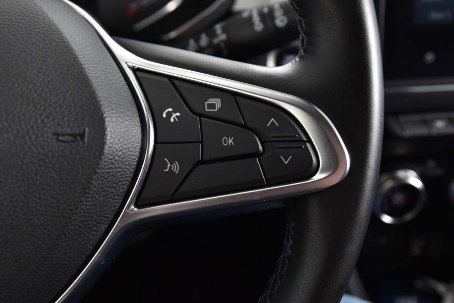 Renault Captur 1.0 TCe 100 PK Intens | Cruise | PDC | Camera | App. Connect | ECC | Trekhaak | LM 17" |
