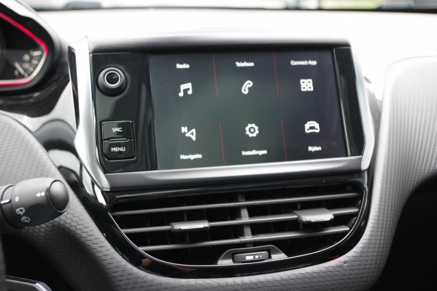 Peugeot 2008 1.2 PureTech 130 PK Automaat GT-Line, Trekhaak, Panoramadak, Climate Control