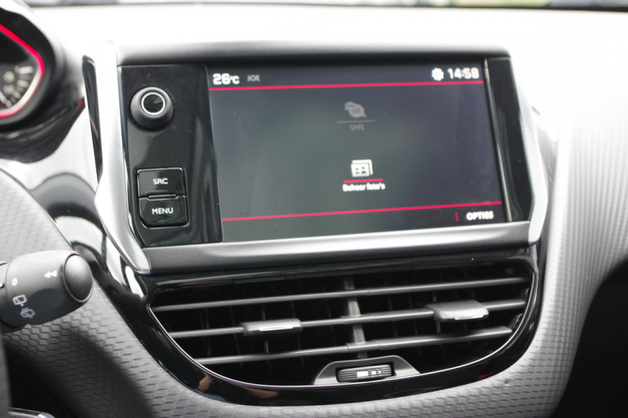 Peugeot 2008 1.2 PureTech 130 PK Automaat GT-Line, Trekhaak, Panoramadak, Climate Control