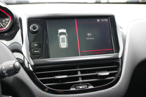 Peugeot 2008 1.2 PureTech 130 PK Automaat GT-Line, Trekhaak, Panoramadak, Climate Control