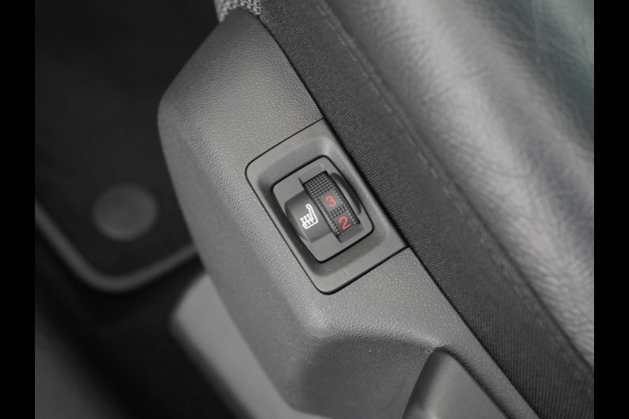 Citroën C3 Aircross T111PK AUT-6 Panodak 360°Camera Apple Carplay Android Navi Ecc Cruise Control Stoelverwarming S&S Shine PDC DAB+ Regen-Lichtsensor Bluetooth Connect Box PureTech Zeer complete Aircross met automaat!