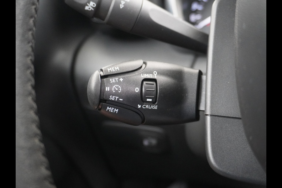 Citroën C3 Aircross T111PK AUT-6 Panodak 360°Camera Apple Carplay Android Navi Ecc Cruise Control Stoelverwarming S&S Shine PDC DAB+ Regen-Lichtsensor Bluetooth Connect Box PureTech Zeer complete Aircross met automaat!