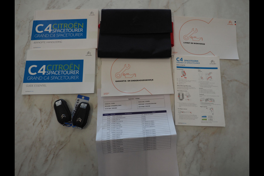 Citroën Grand C4 Spacetourer 1.2 PureTech Shine 7p | Panoramadak | Massage | 360 | Keyless | Memory | BLIS | Carplay