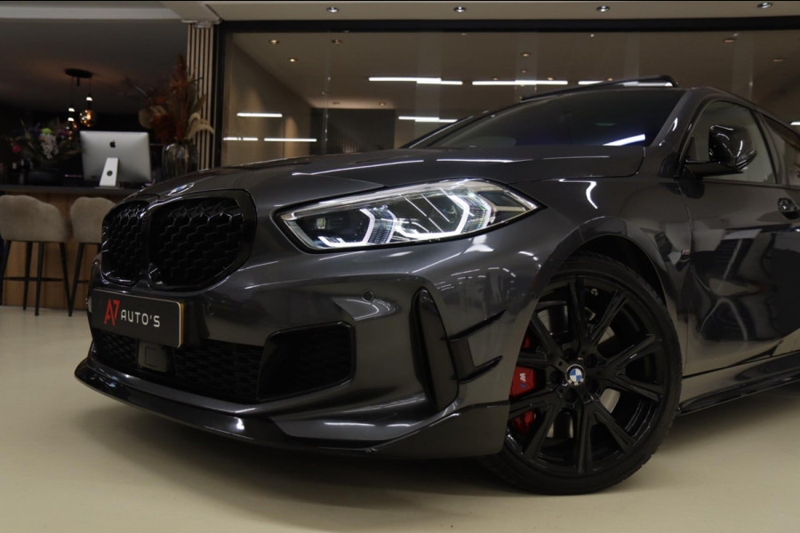 BMW 1-serie M135i xDrive High Executive M Performance Forged Carbon PANO/Kuip/HEADUP/H&K/BOMVOL