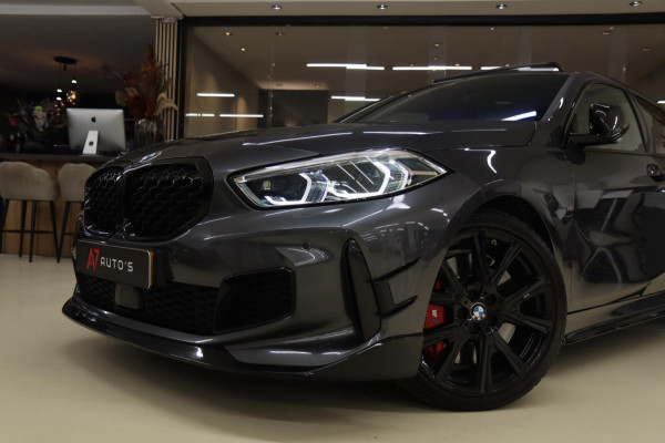 BMW 1-serie M135i xDrive High Executive M Performance Forged Carbon PANO/Kuip/HEADUP/H&K/BOMVOL