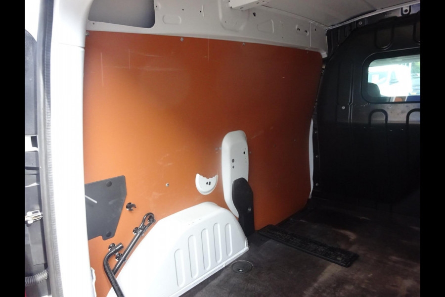 Renault Express 1.5 dCi 50 x VOORRAAD EU6 GROOT NAVI AIRCO CRUISE CONTROL PDC