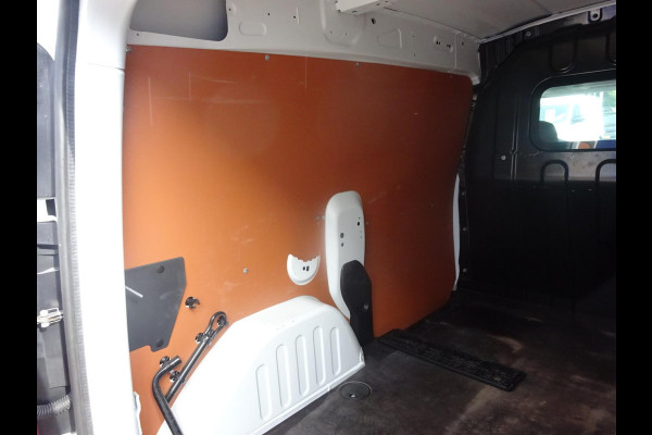 Renault Express 1.5 dCi 50 x VOORRAAD EU6 GROOT NAVI AIRCO CRUISE CONTROL PDC