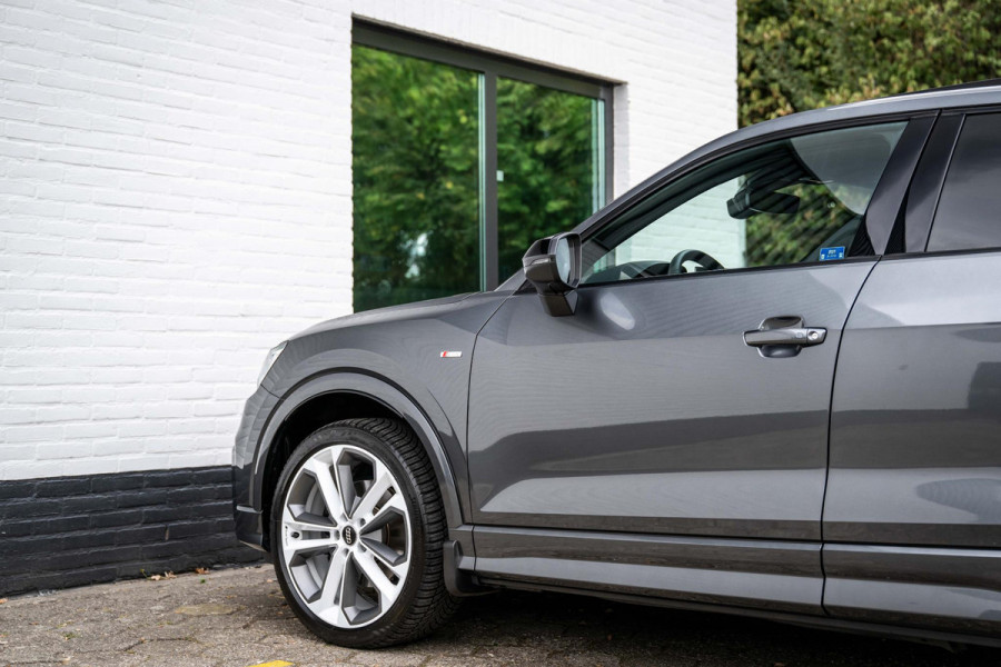 Audi Q2 35 TFSI S-Line ACC Sfeer Trekhaak Pano Black Optic