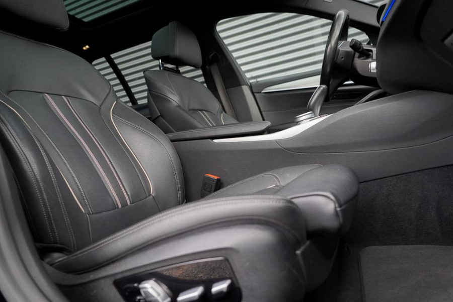 BMW 5 Serie Touring 520i High Executive Edition / M-Sport / Pano / Trekhaak
