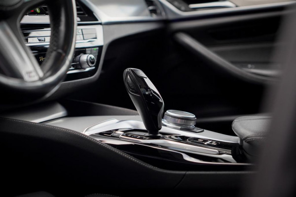 BMW 5 Serie Touring 520i High Executive Edition / M-Sport / Pano / Trekhaak
