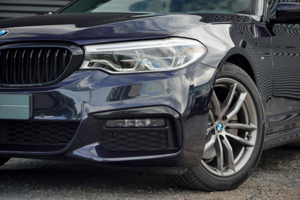 BMW 5 Serie Touring 520i High Executive Edition / M-Sport / Pano / Trekhaak