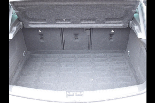 Opel Astra 1.4 Turbo Business Executive ACHTERUITRIJCAMERA | NAVIGATIE | E.C.C. |