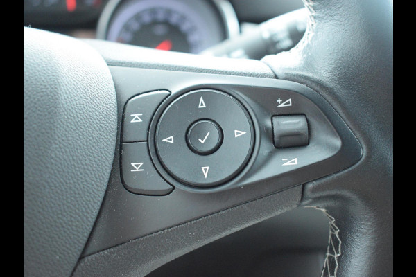 Opel Astra 1.4 Turbo Business Executive ACHTERUITRIJCAMERA | NAVIGATIE | E.C.C. |