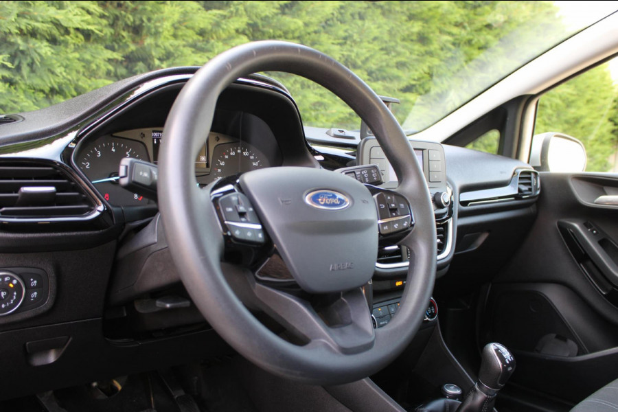 Ford Fiesta 1.1 Trend Airco Cruise PDC NwModel