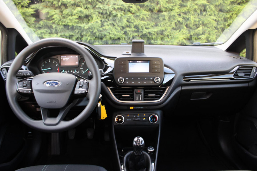 Ford Fiesta 1.1 Trend Airco Cruise PDC NwModel