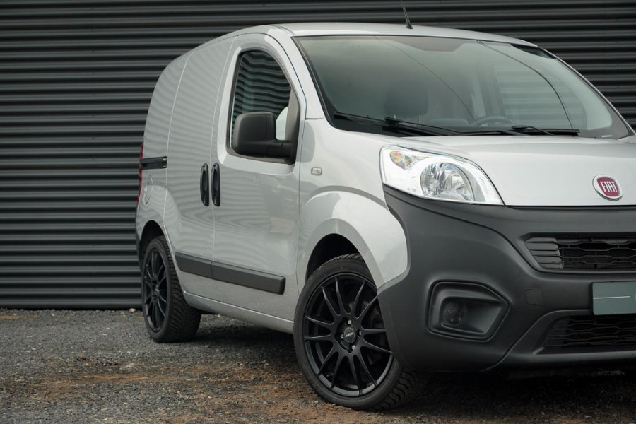 Fiat Fiorino 1.3 MJ / Airco / Lichtmetalen velgen / Trekhaak / Excl BTW