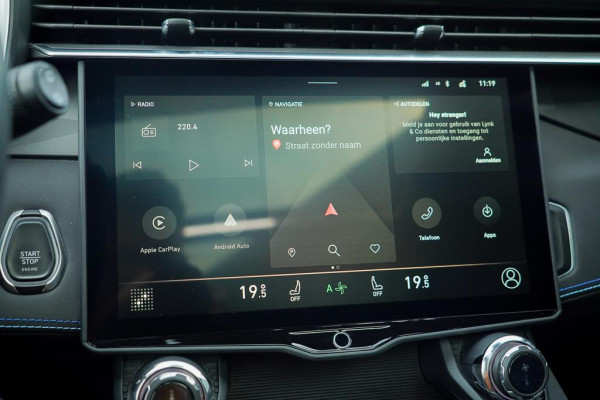 Lynk & Co 01 1.5 / Pano / Navi / 360 / ACC / Carplay