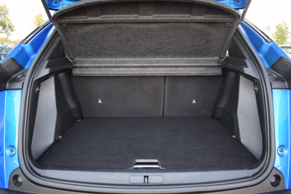 Peugeot e-2008 EV GT Pack 50 kWh | Pano | Leer | CarPlay | Stoelverw. | Camera