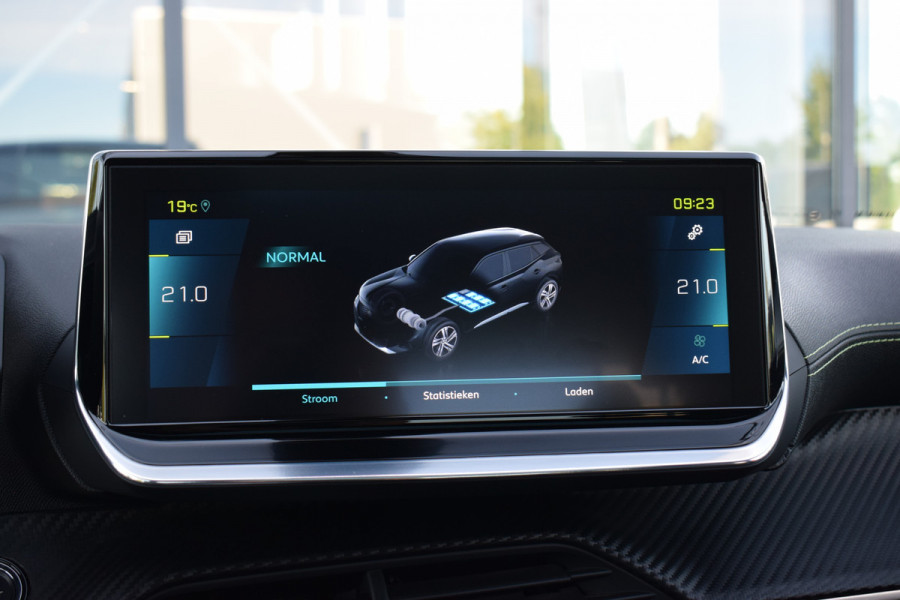 Peugeot e-2008 EV GT Pack 50 kWh | Pano | Leer | CarPlay | Stoelverw. | Camera