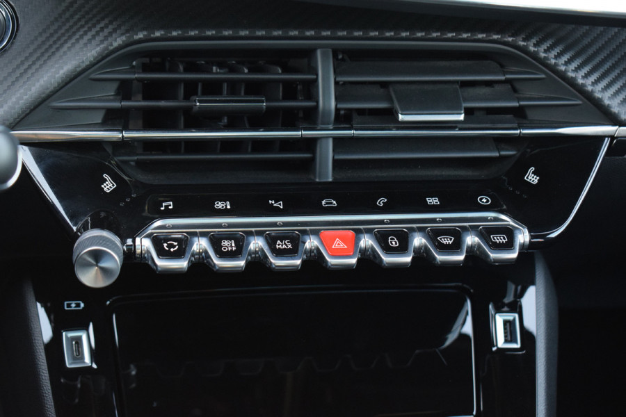 Peugeot e-2008 EV GT Pack 50 kWh | Pano | Leer | CarPlay | Stoelverw. | Camera