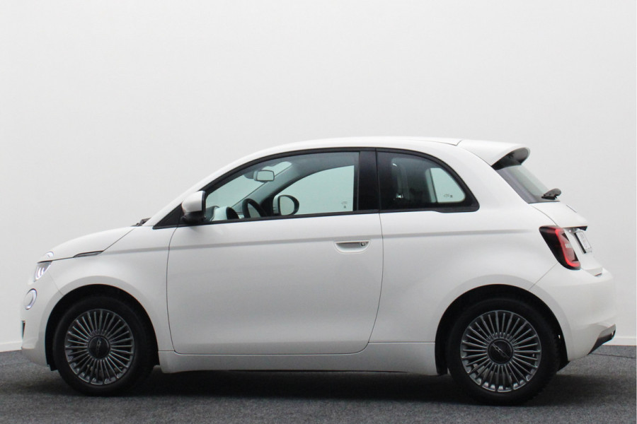 Fiat 500 Icon 42 kWh Virtual Cockpit, Camera, Rijstrooksensor, Cruise, Apple Carplay, DAB, 16''