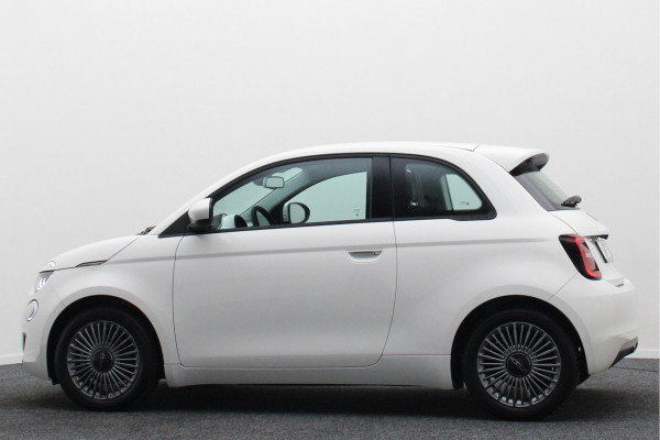 Fiat 500 Icon 42 kWh Virtual Cockpit, Camera, Rijstrooksensor, Cruise, Apple Carplay, DAB, 16''