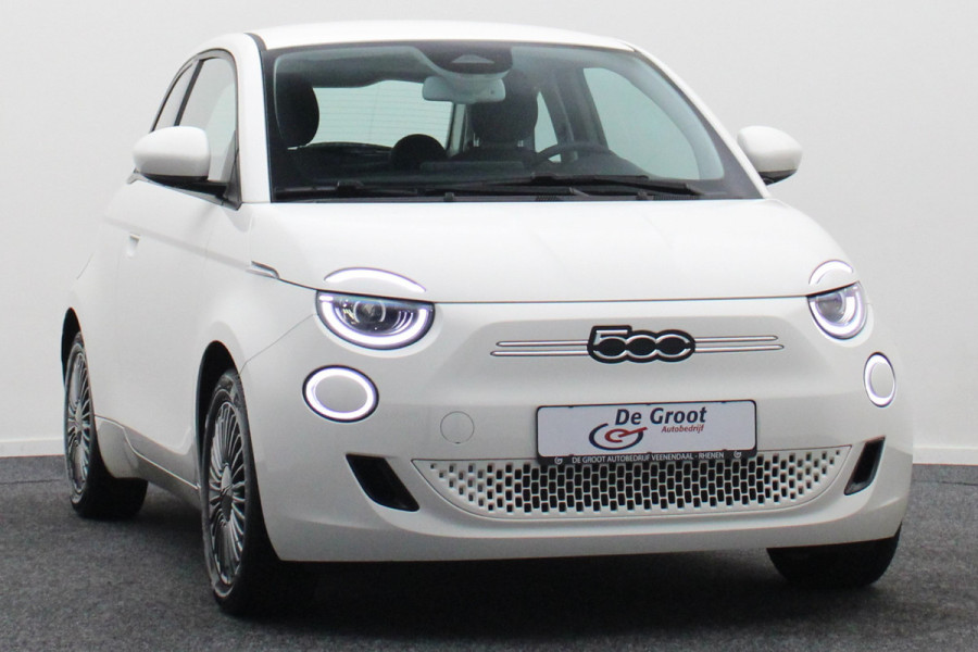 Fiat 500 Icon 42 kWh Virtual Cockpit, Camera, Rijstrooksensor, Cruise, Apple Carplay, DAB, 16''