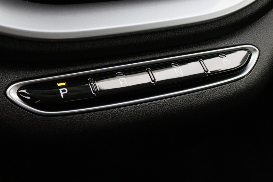 Fiat 500 Icon 42 kWh Virtual Cockpit, Camera, Rijstrooksensor, Cruise, Apple Carplay, DAB, 16''