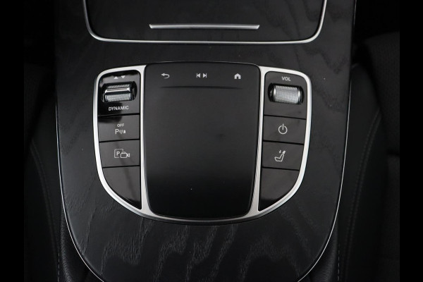 Mercedes-Benz E-Klasse 300e AMG Night | Adaptive cruise | Burmester | Stoelverwarming | Carplay | Camera | Park Assist | Sfeerverlichting | Half leder | PHEV | Plug In