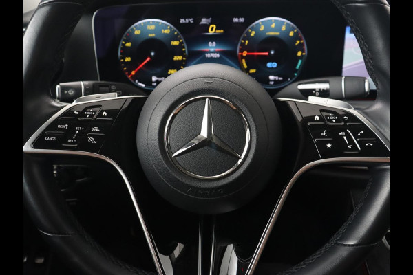 Mercedes-Benz E-Klasse 300e AMG Night | Adaptive cruise | Burmester | Stoelverwarming | Carplay | Camera | Park Assist | Sfeerverlichting | Half leder | PHEV | Plug In