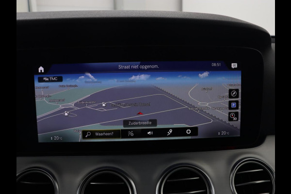 Mercedes-Benz E-Klasse 300e AMG Night | Adaptive cruise | Burmester | Stoelverwarming | Carplay | Camera | Park Assist | Sfeerverlichting | Half leder | PHEV | Plug In
