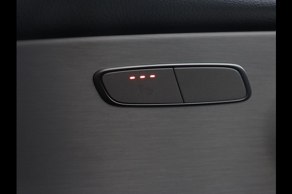 Mercedes-Benz E-Klasse 300e AMG Night | Adaptive cruise | Burmester | Stoelverwarming | Carplay | Camera | Park Assist | Sfeerverlichting | Half leder | PHEV | Plug In