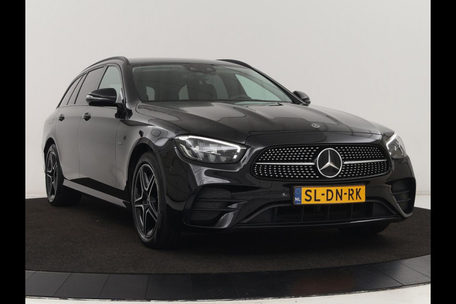 Mercedes-Benz E-Klasse 300e AMG Night | Adaptive cruise | Burmester | Stoelverwarming | Carplay | Camera | Park Assist | Sfeerverlichting | Half leder | PHEV | Plug In
