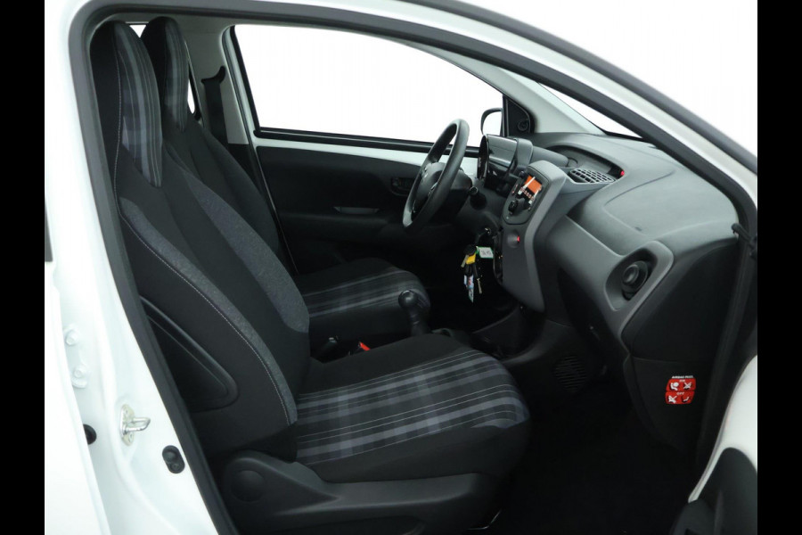 Peugeot 108 1.0 e-VTi Active | Bluetooth | AIRCO | PDC | Dealer onderhouden