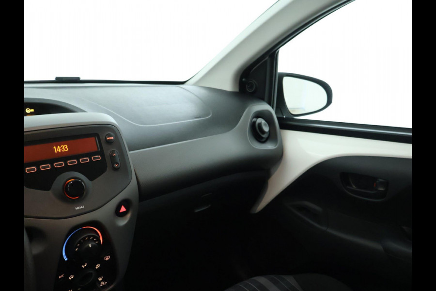 Peugeot 108 1.0 e-VTi Active | Bluetooth | AIRCO | PDC | Dealer onderhouden