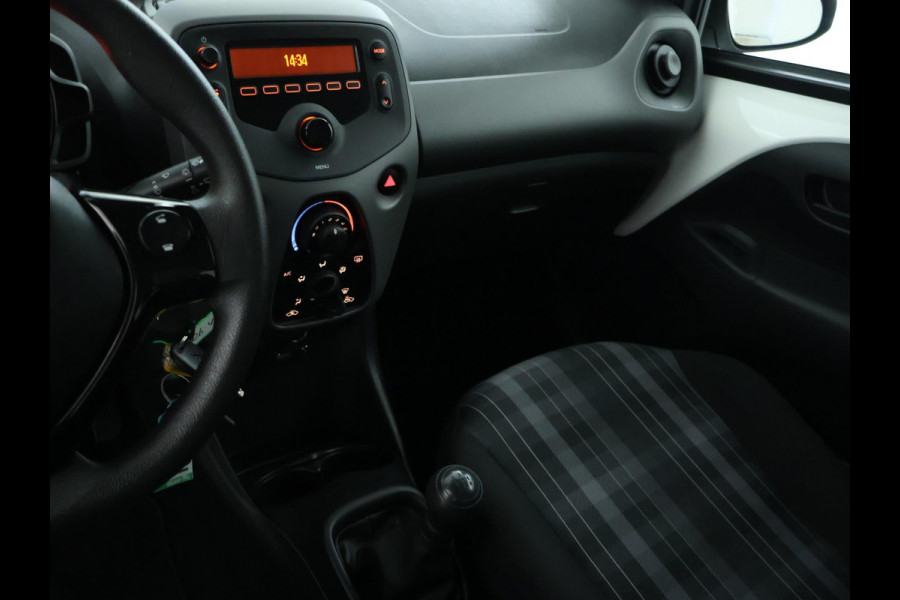 Peugeot 108 1.0 e-VTi Active | Bluetooth | AIRCO | PDC | Dealer onderhouden