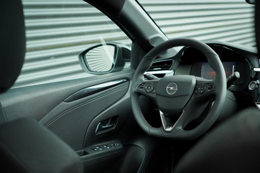 Opel Corsa 1.2 Turbo GS / Pano / Carplay / 130 PK / Stoelverwarming / Aut