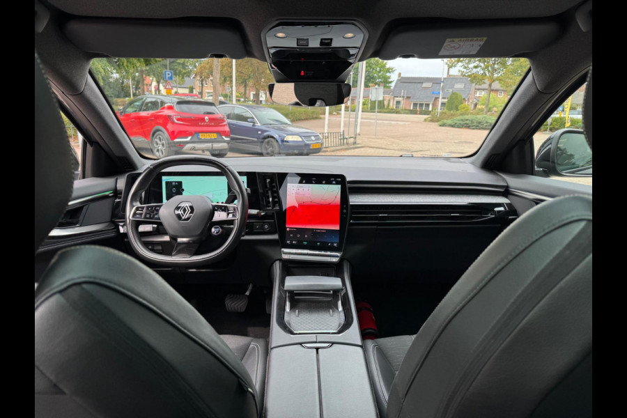 Renault Austral Mild Hybrid 160 EDC Techno Pano / Virtual cockpit / Elektr A klep / All Season banden