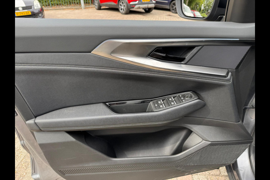 Renault Austral Mild Hybrid 160 EDC Techno Pano / Virtual cockpit / Elektr A klep / All Season banden