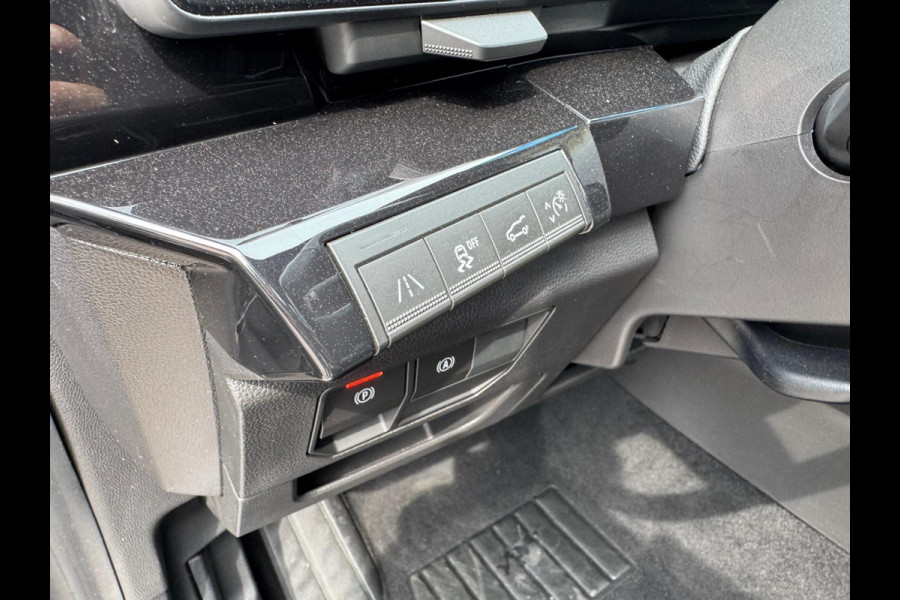 Renault Austral Mild Hybrid 160 EDC Techno Pano / Virtual cockpit / Elektr A klep / All Season banden
