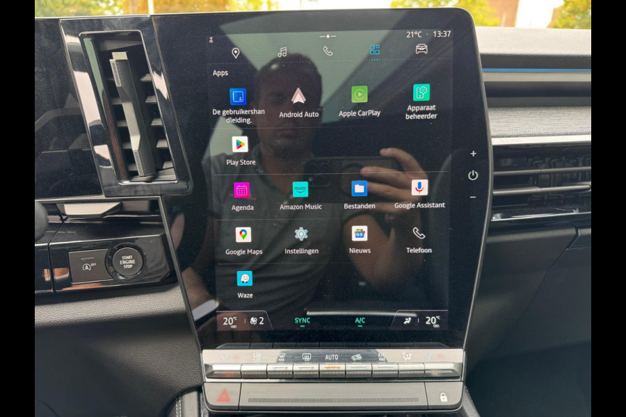 Renault Austral Mild Hybrid 160 EDC Techno Pano / Virtual cockpit / Elektr A klep / All Season banden