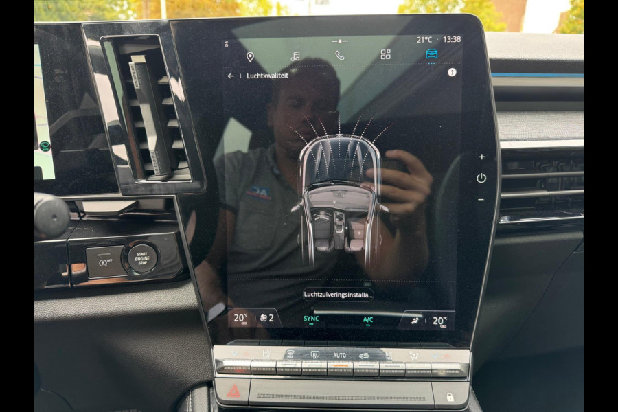 Renault Austral Mild Hybrid 160 EDC Techno Pano / Virtual cockpit / Elektr A klep / All Season banden
