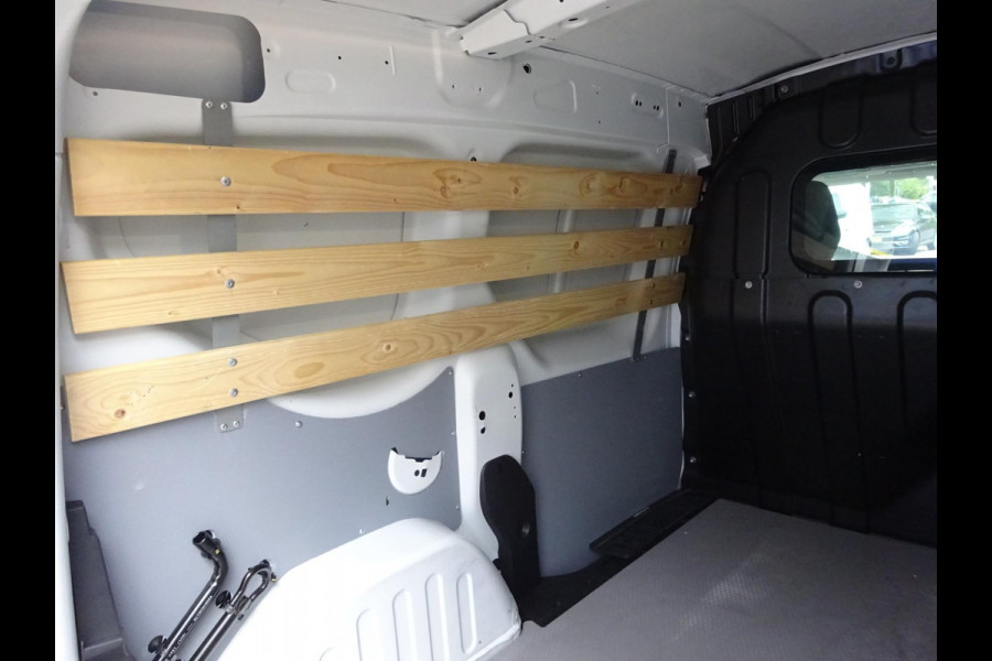 Renault Express 1.5 dCi 50 x VOORRAAD EU6 GROOT NAVI AIRCO CRUISE CONTROL PDC