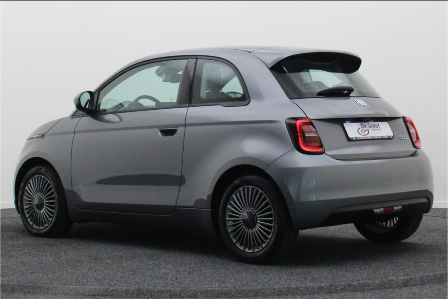 Fiat 500 Icon 42 kWh Full LED, Virtual Cockpit, Camera, Lane Assist, Apple Carplay, DAB, 16"